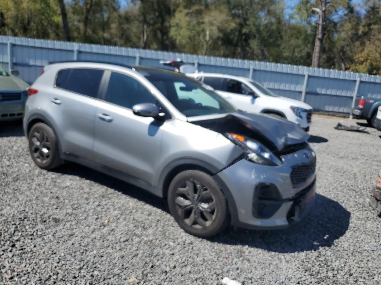 2022 Kia Sportage - Image 4