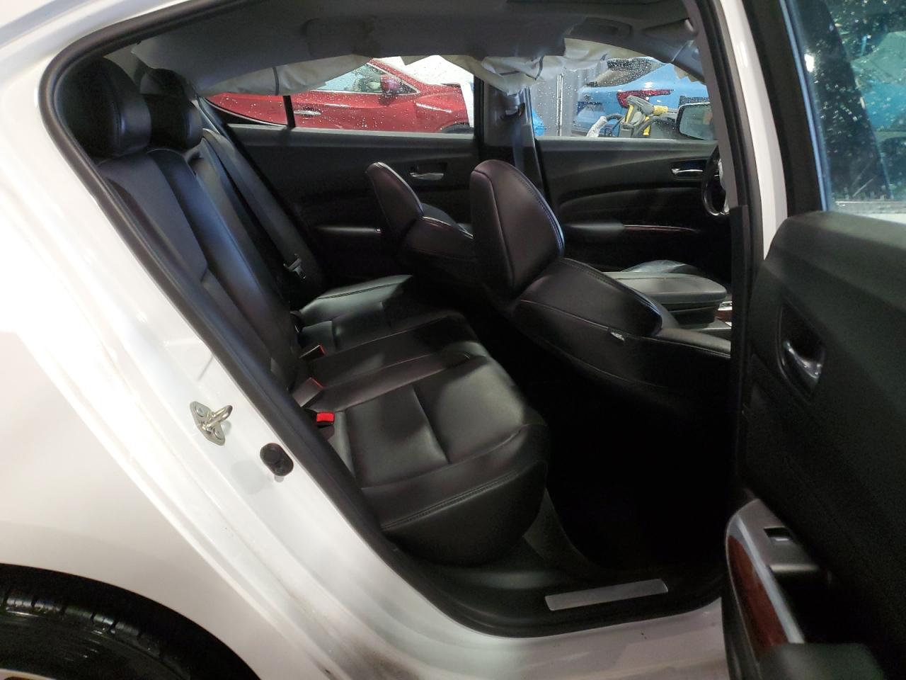 2017 Acura TLX - Image 10