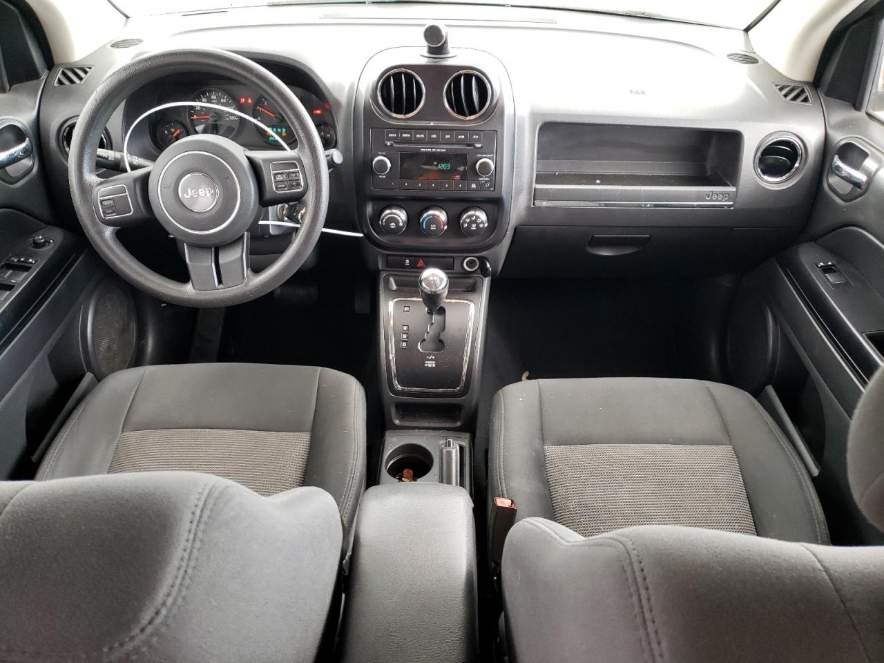 2012 Jeep Compass - Image 8