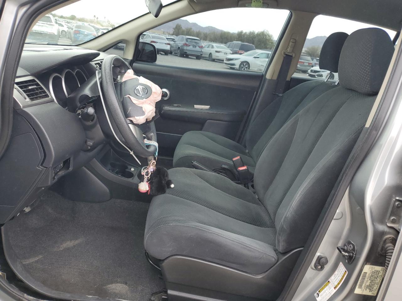 2011 Nissan Versa - Image 7