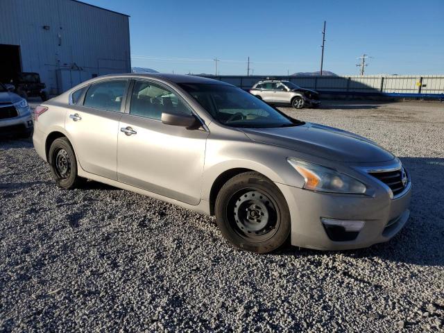 Sedans NISSAN ALTIMA 2015 Gold