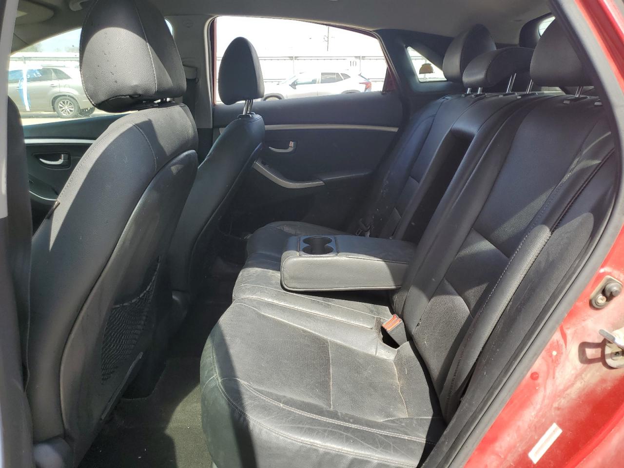 2014 Hyundai Elantra - Image 11