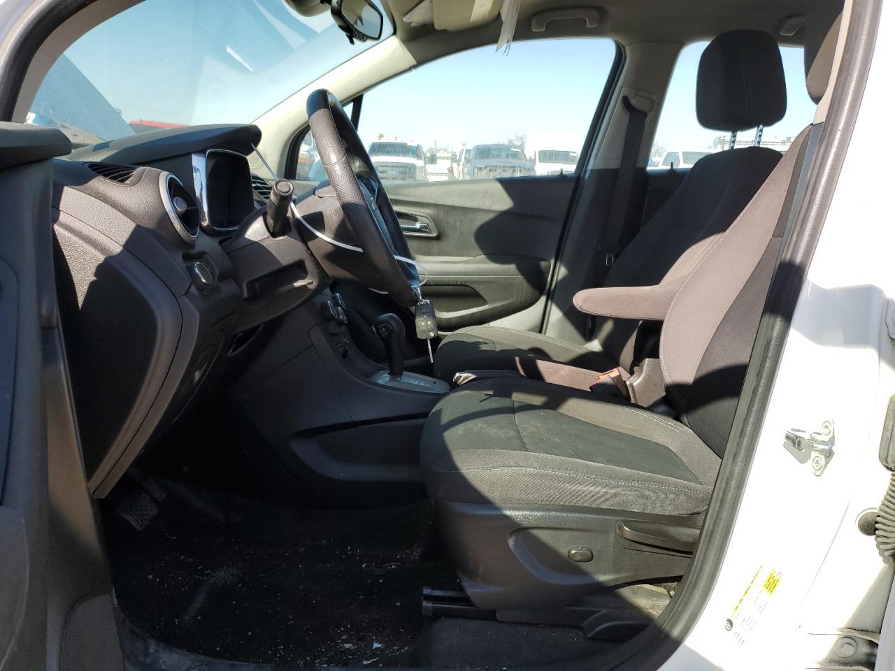 2016 Chevrolet Trax Ls VIN: KL7CJKSB9GB661252 Lot: 47848355