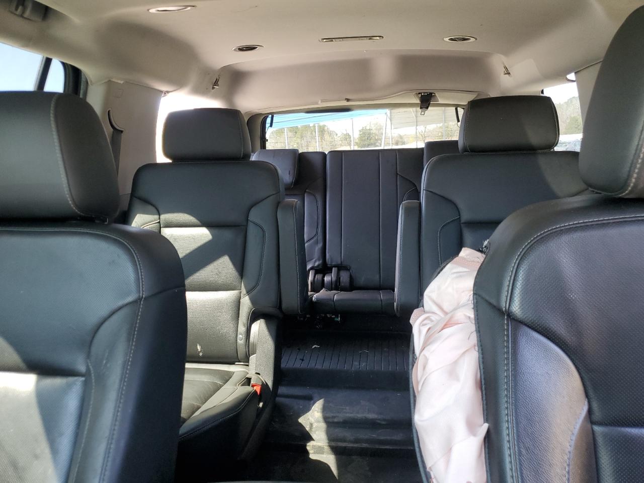 2019 GMC Yukon - Image 10