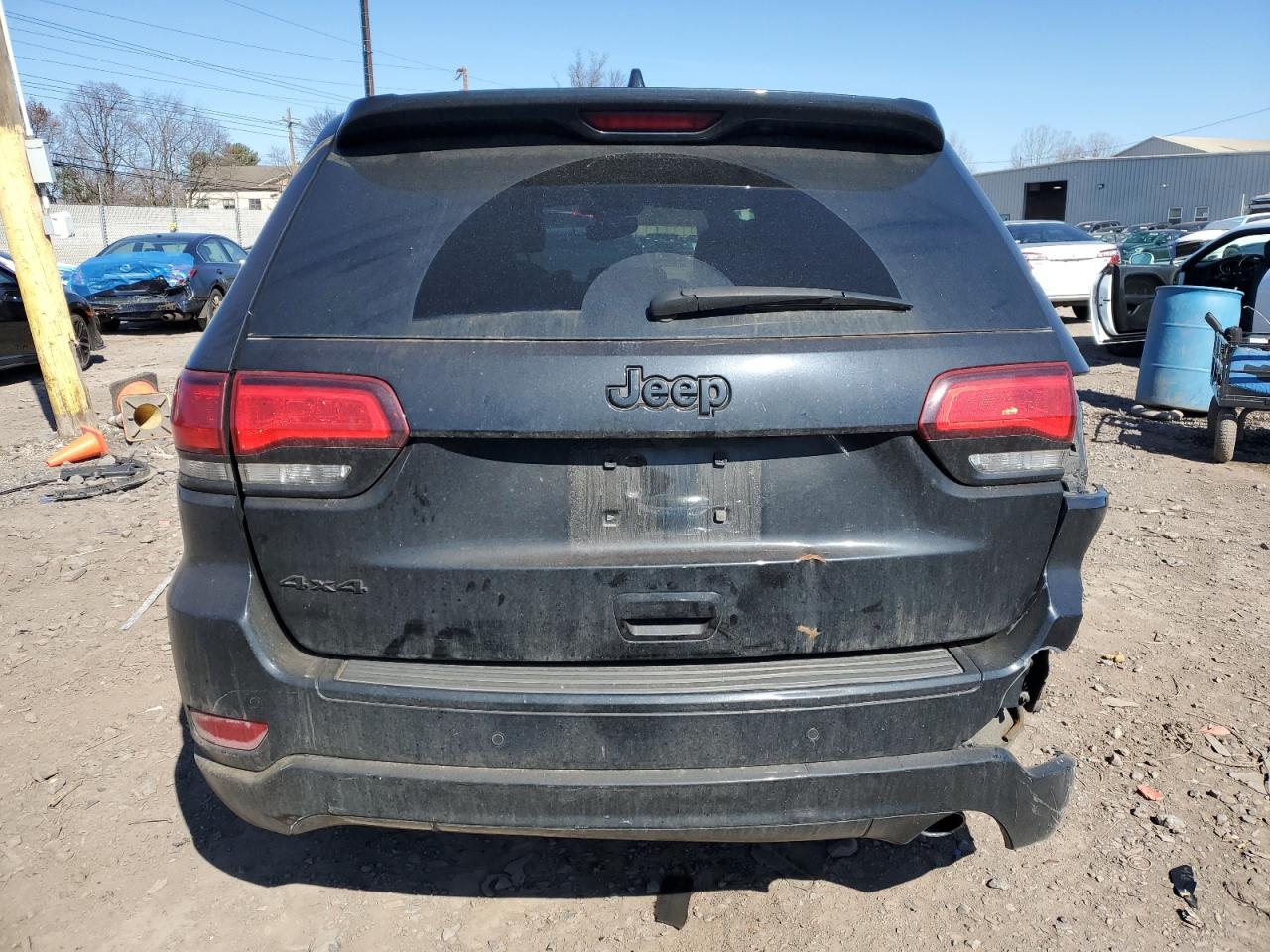 2018 Jeep Grand Cherokee - Image 6