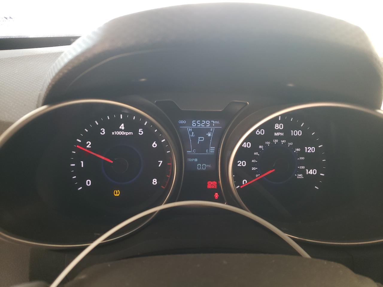 2016 Hyundai Veloster - Image 9