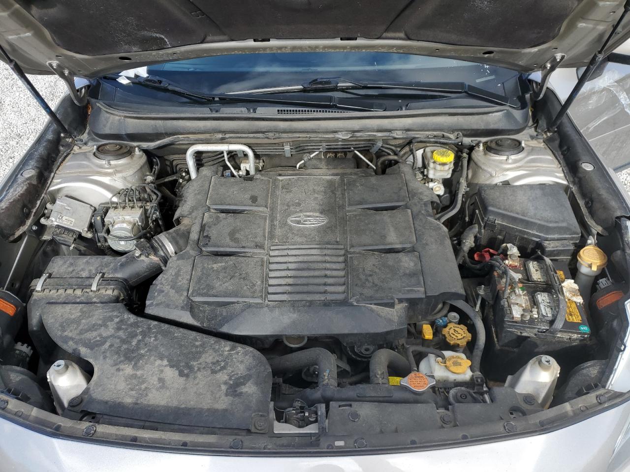 2017 Subaru Outback - Image 14