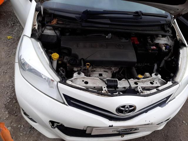 2014 TOYOTA YARIS TREN