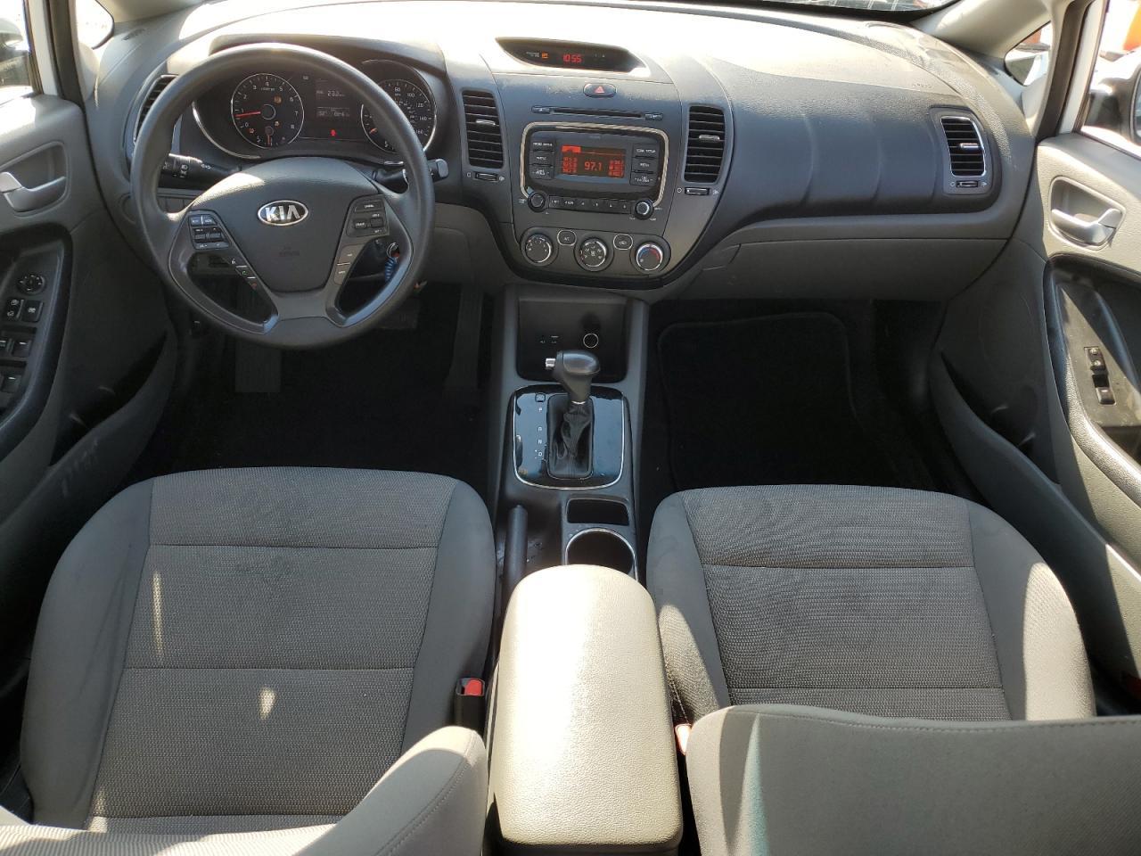 2018 Kia Forte Lx VIN: 3KPFK4A78JE195301 Lot: 49321025