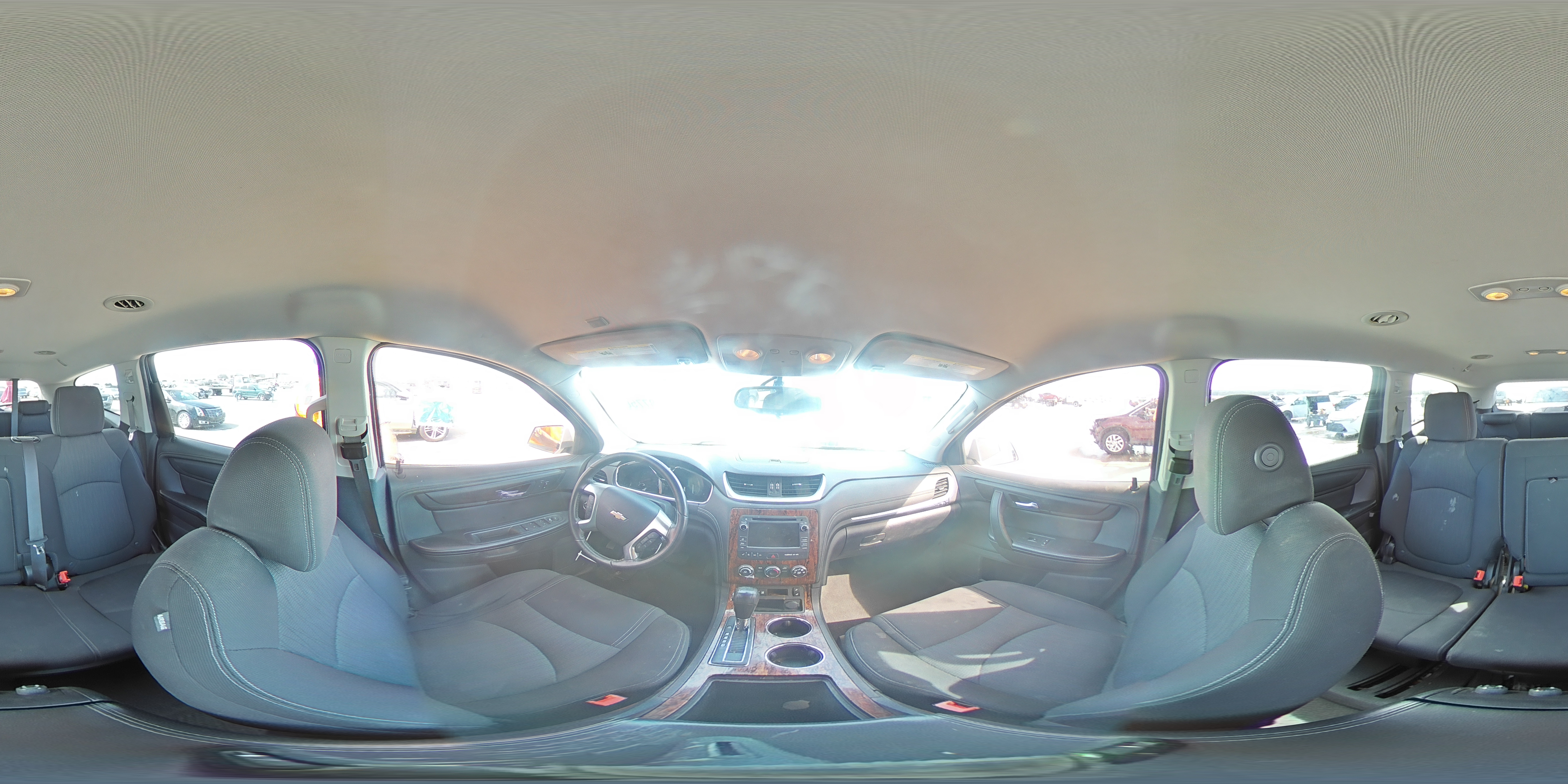 2014 Chevrolet Traverse - Image 15