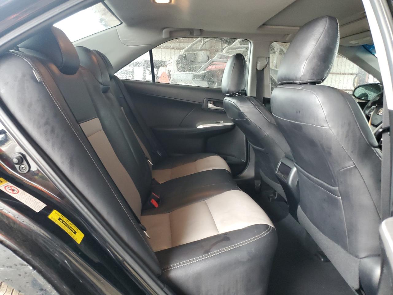 2012 Toyota Camry - Image 10