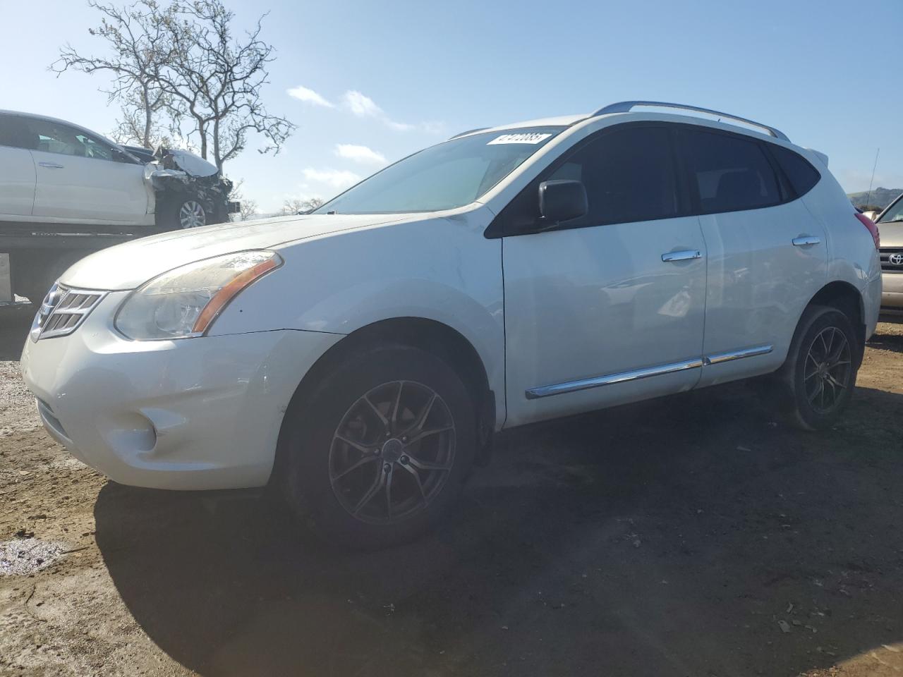 2015 Nissan Rogue - Image 1