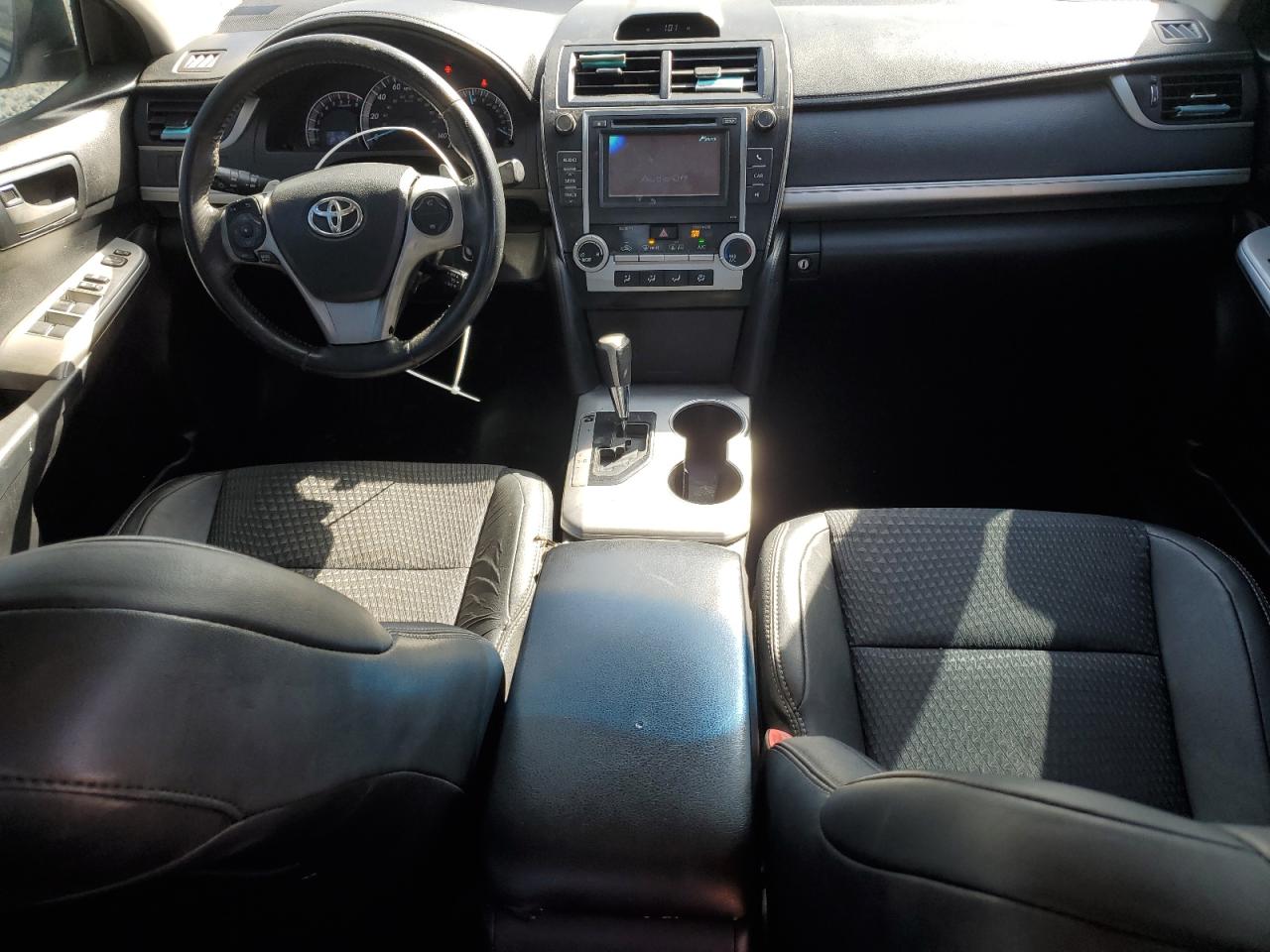 2014 Toyota Camry - Image 8