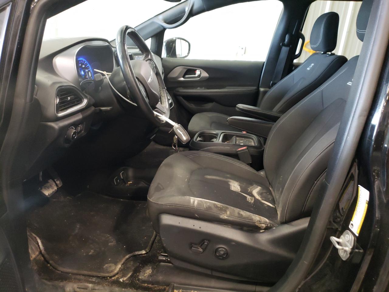2019 Chrysler Pacifica - Image 7