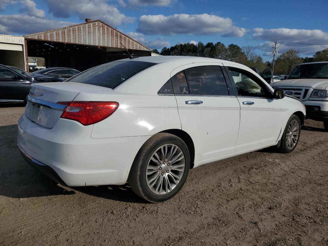 2012 Chrysler 200 - Image 3