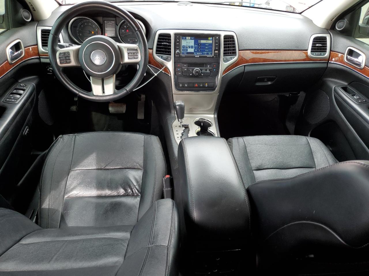 2012 Jeep Grand Cherokee - Image 8