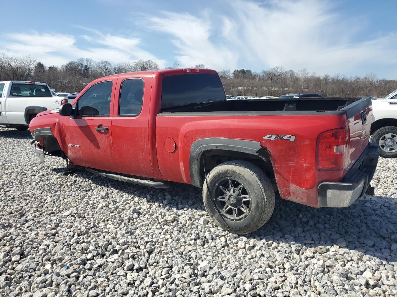 2013 Chevrolet Silverado - Image 2