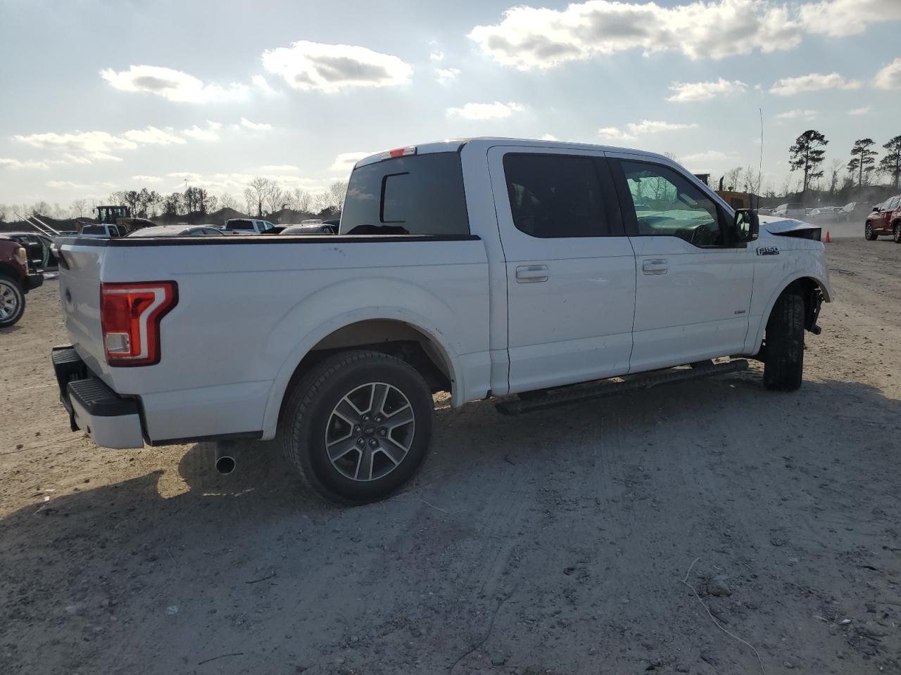 2015 Ford F-150 - Image 3