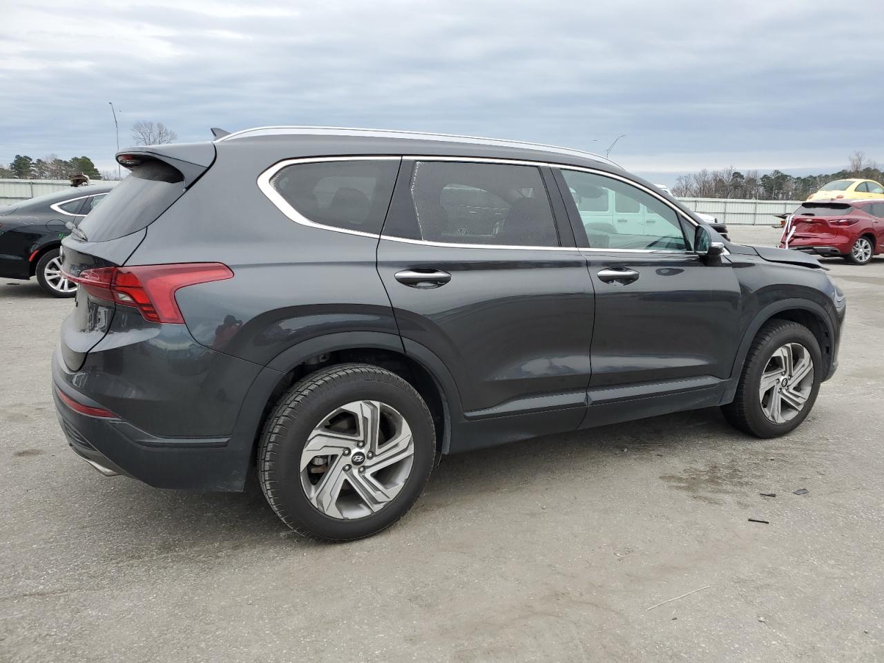 2023 Hyundai Santa Fe - Image 3