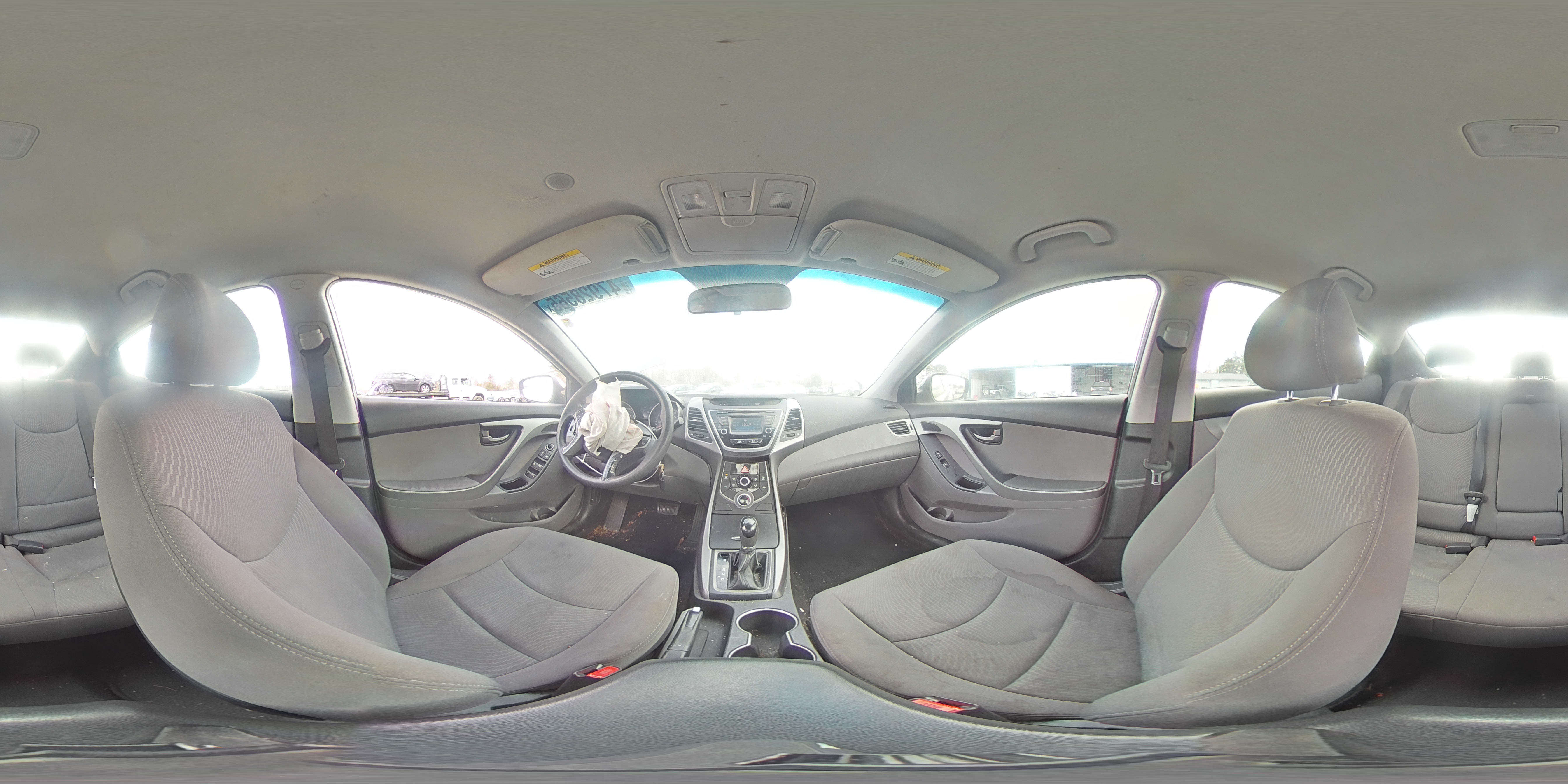 2015 Hyundai Elantra - Image 13
