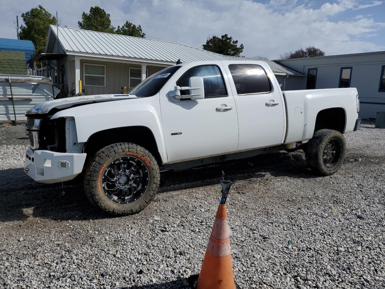 2012 Chevrolet Silverado - Image 1