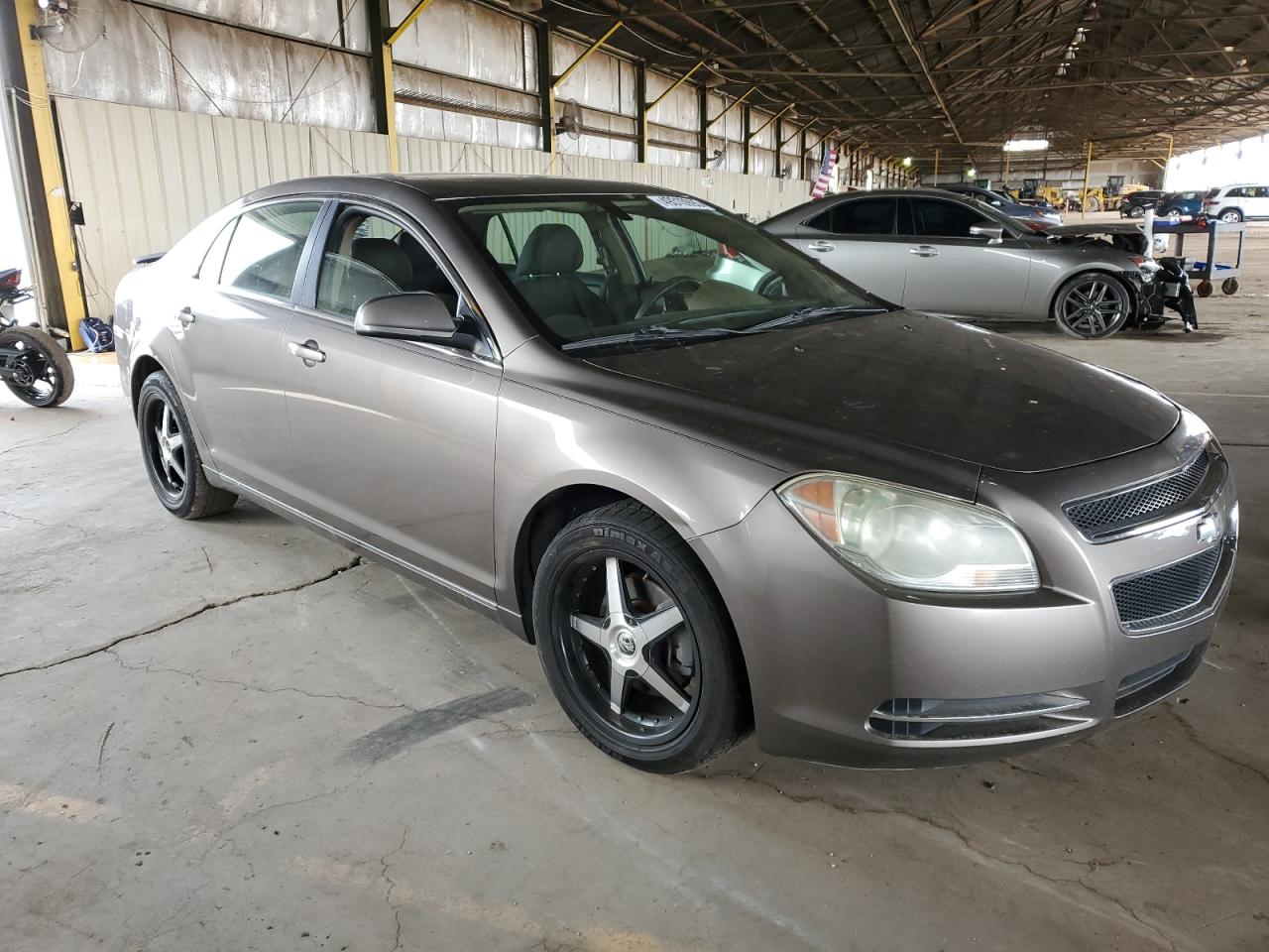 2010 Chevrolet Malibu - Image 4