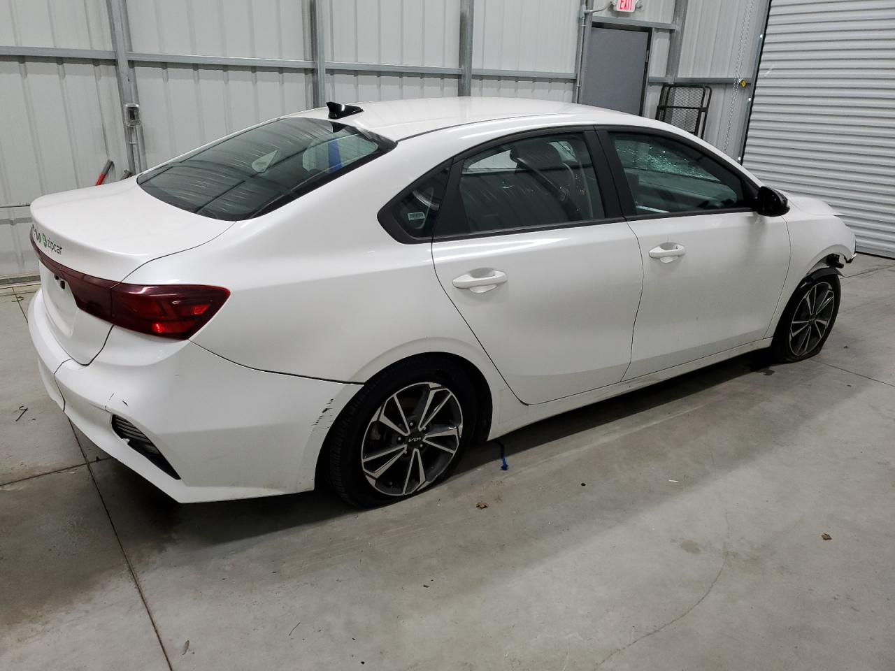 2022 Kia Forte - Image 3