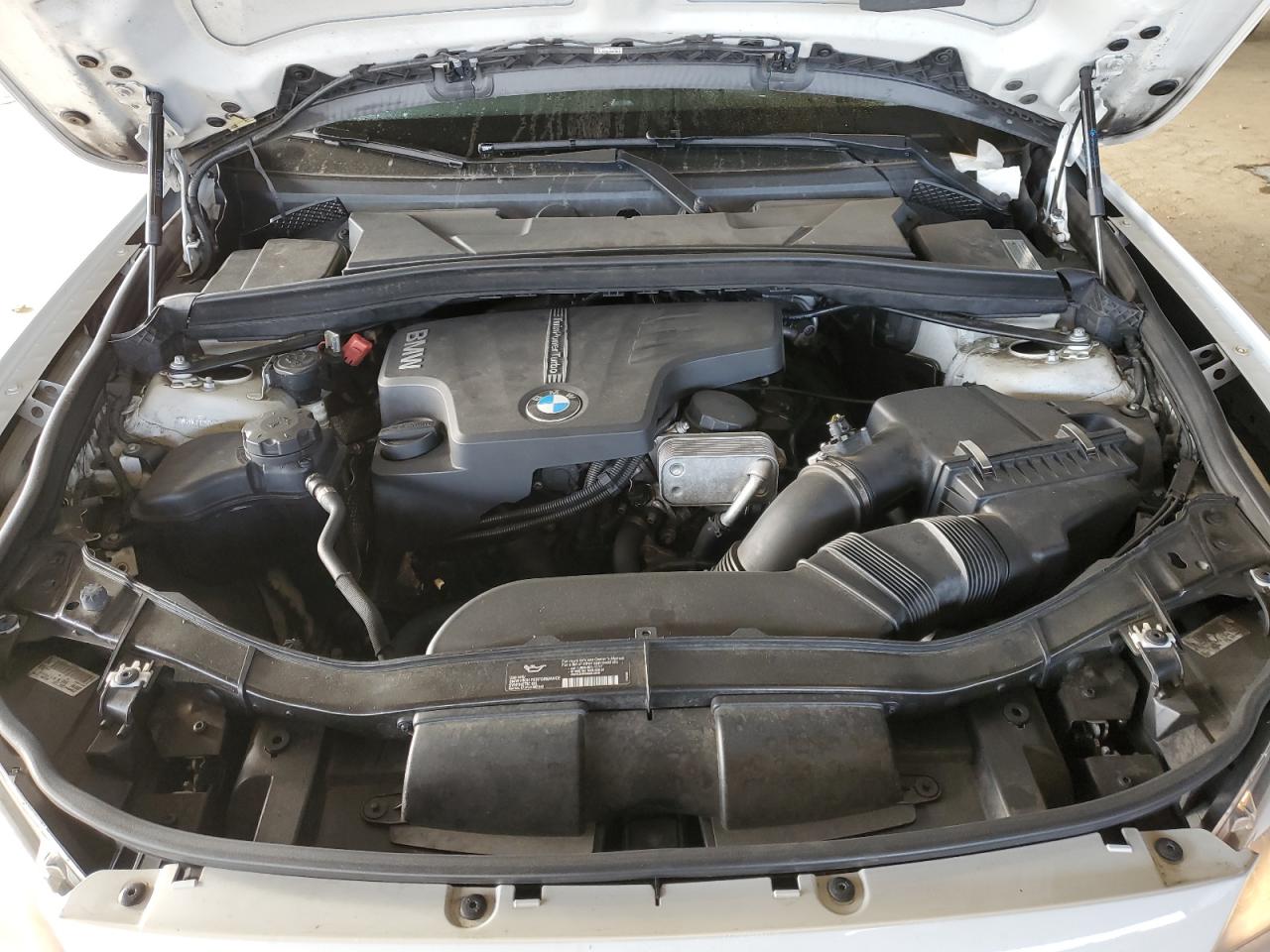 2015 BMW X1 - Image 12