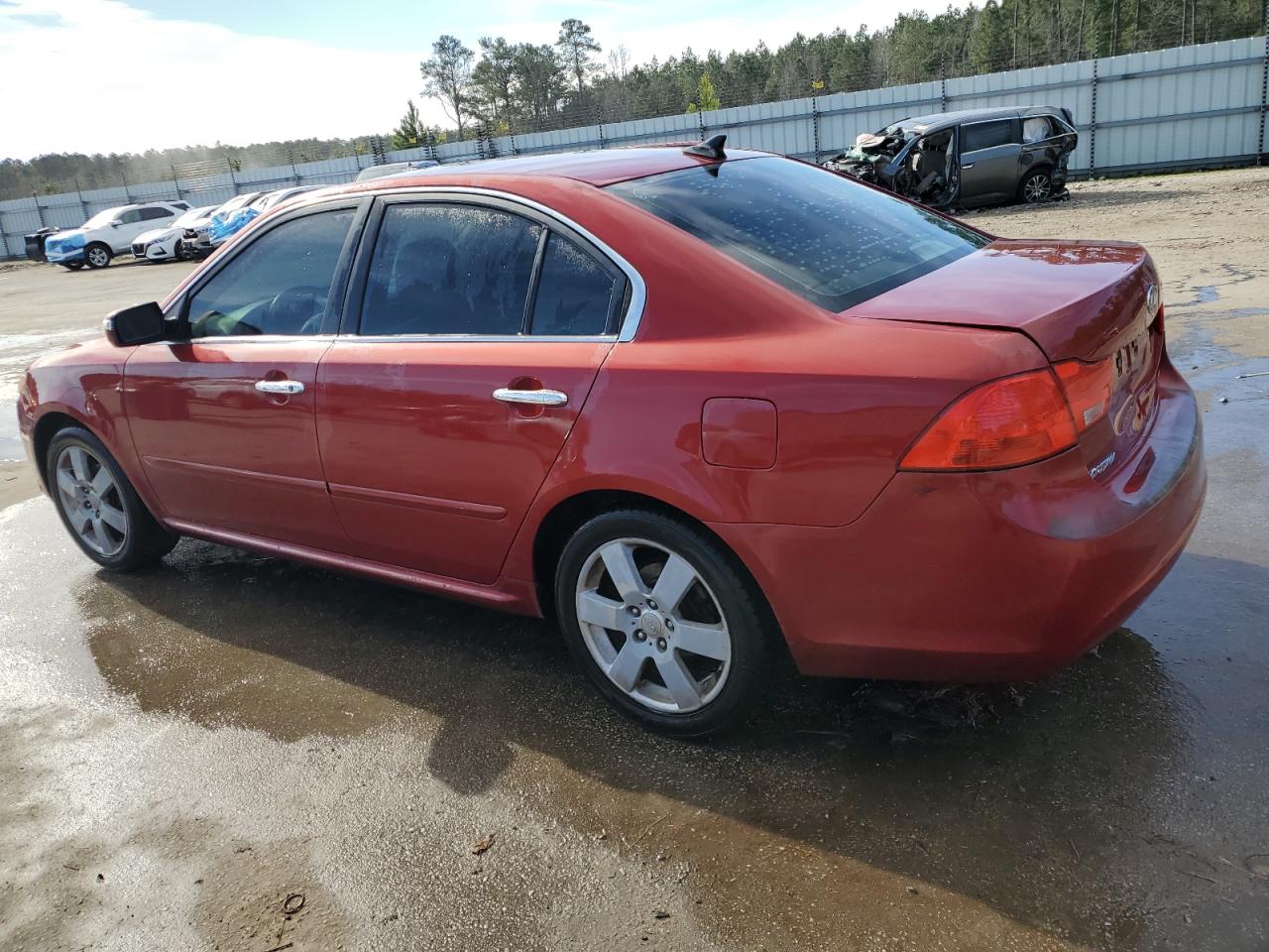 2010 Kia Optima - Image 2