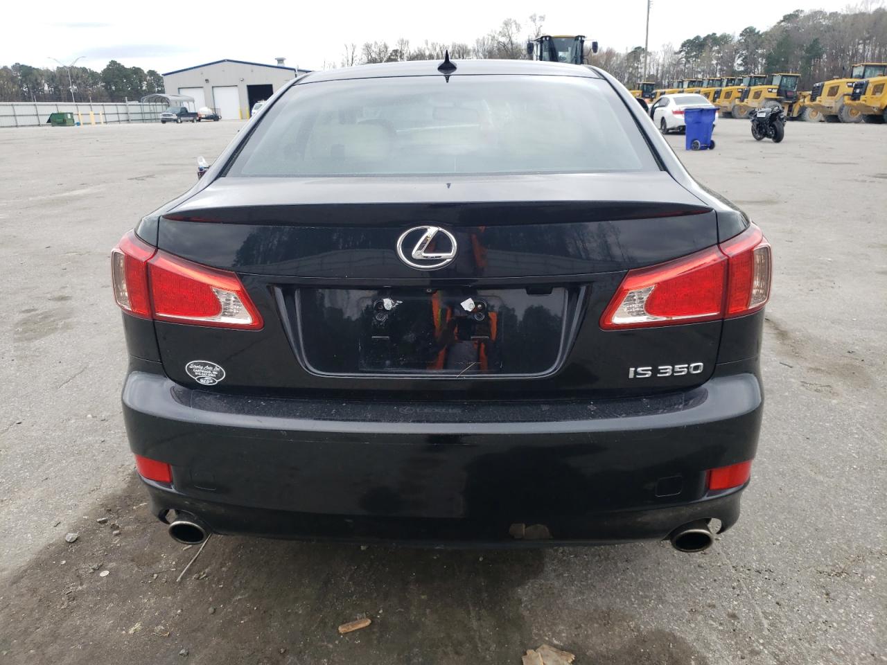 2011 Lexus IS - Image 6