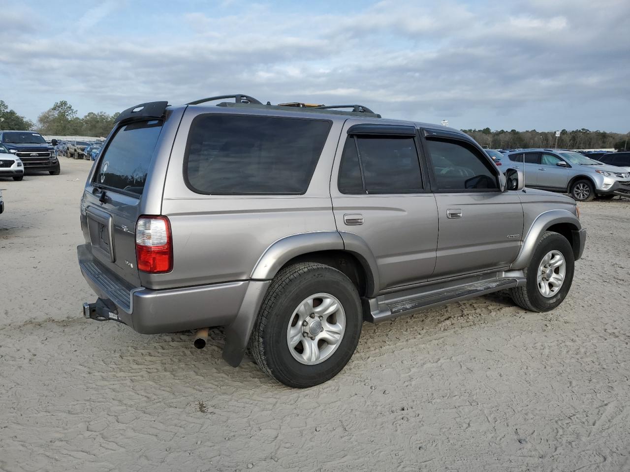 2002 Toyota 4Runner - Image 3