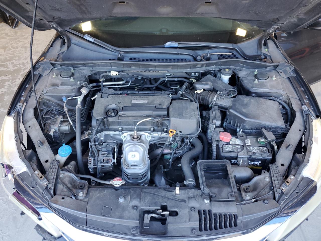 VIN: 1HGCR2F36GA071192 2016 HONDA ACCORD
