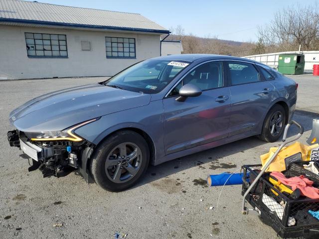  KIA K5 2023 Серый