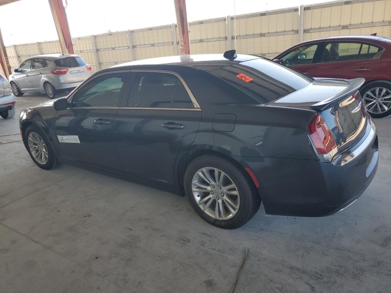 2019 Chrysler 300 - Image 2