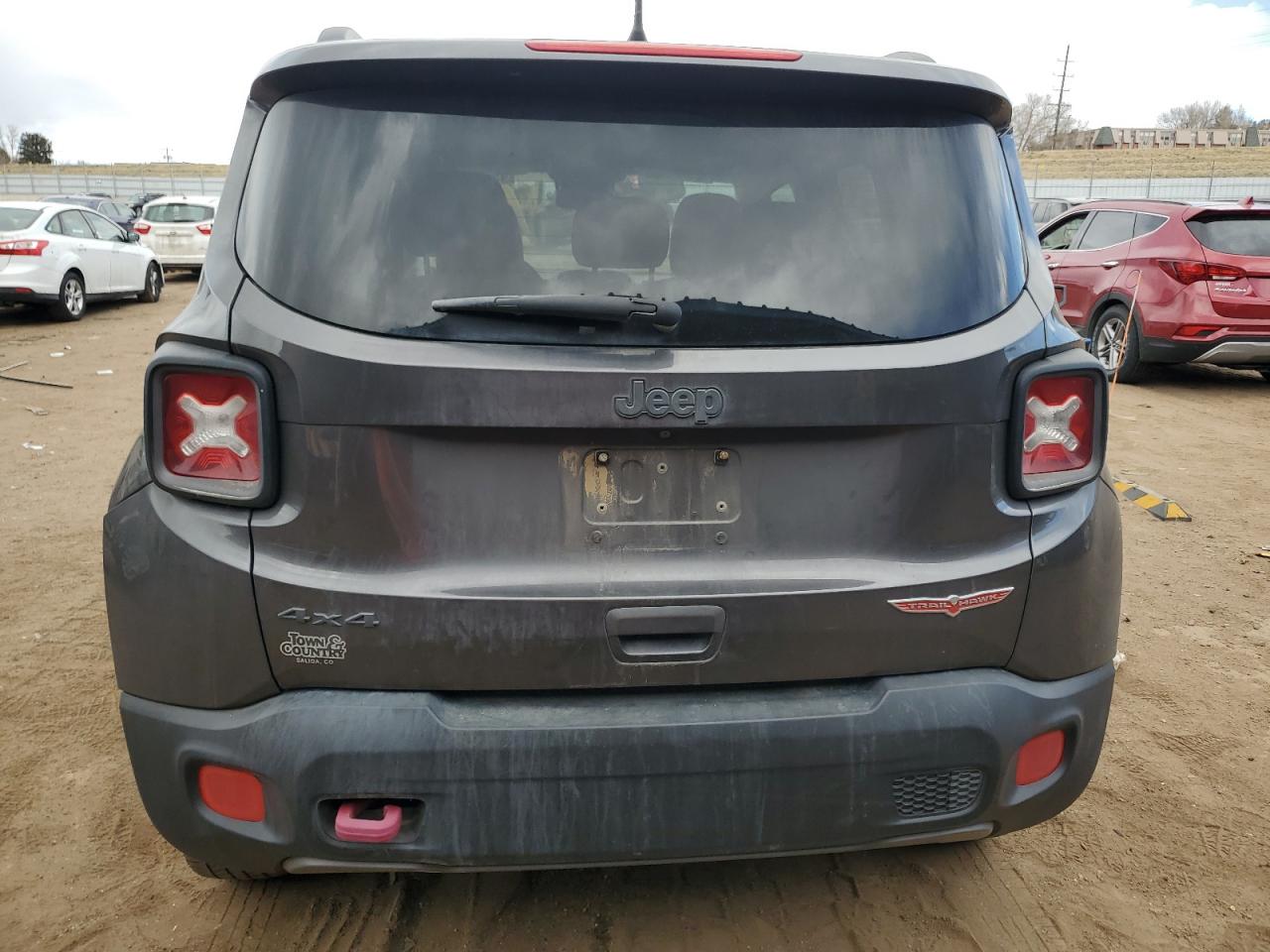 2018 Jeep Renegade - Image 6