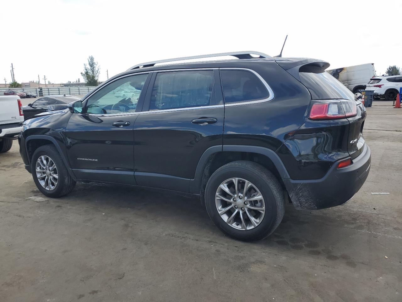 2021 Jeep Grand Cherokee - Image 2