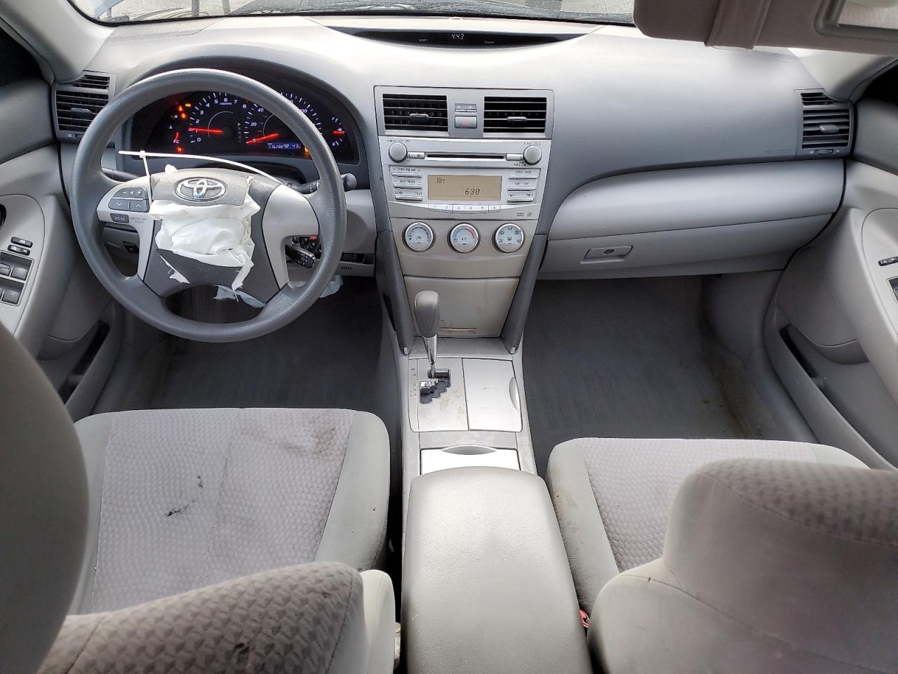 2011 Toyota Camry - Image 8