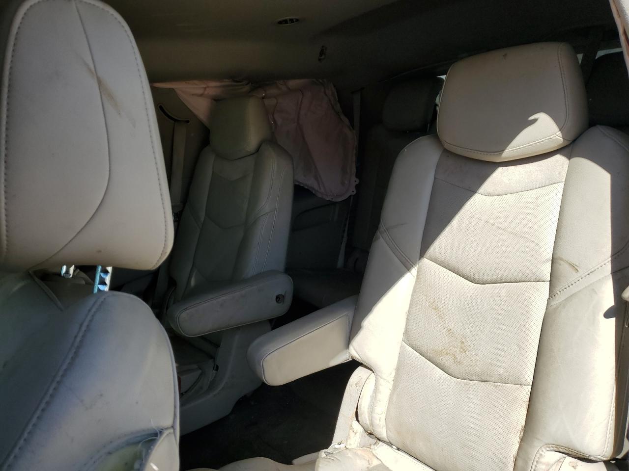 2016 Cadillac Escalade - Image 10