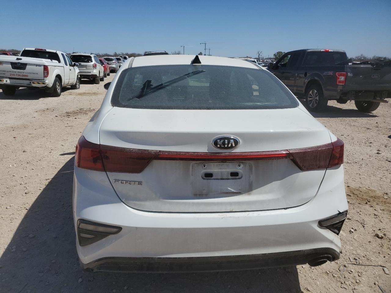 2021 Kia Forte - Image 6