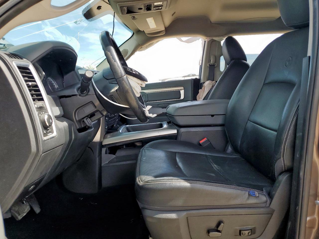 2018 RAM 1500 - Image 7