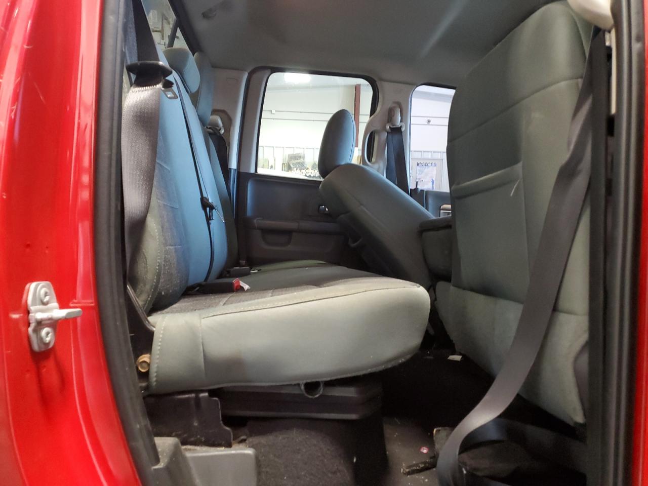 2016 RAM 1500 - Image 10
