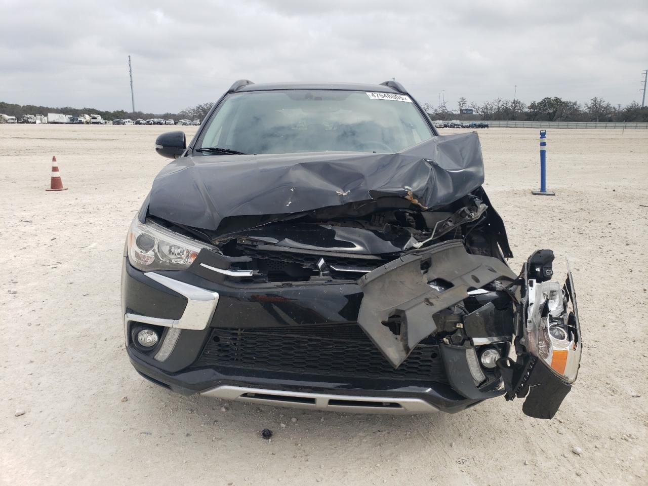 2018 Mitsubishi Outlander - Image 5