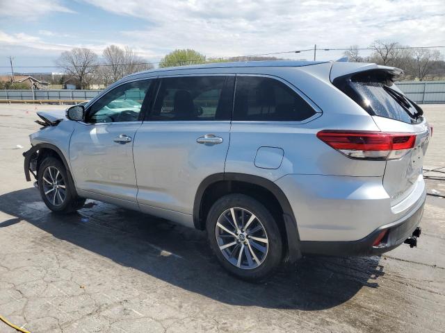  TOYOTA HIGHLANDER 2017 Сріблястий