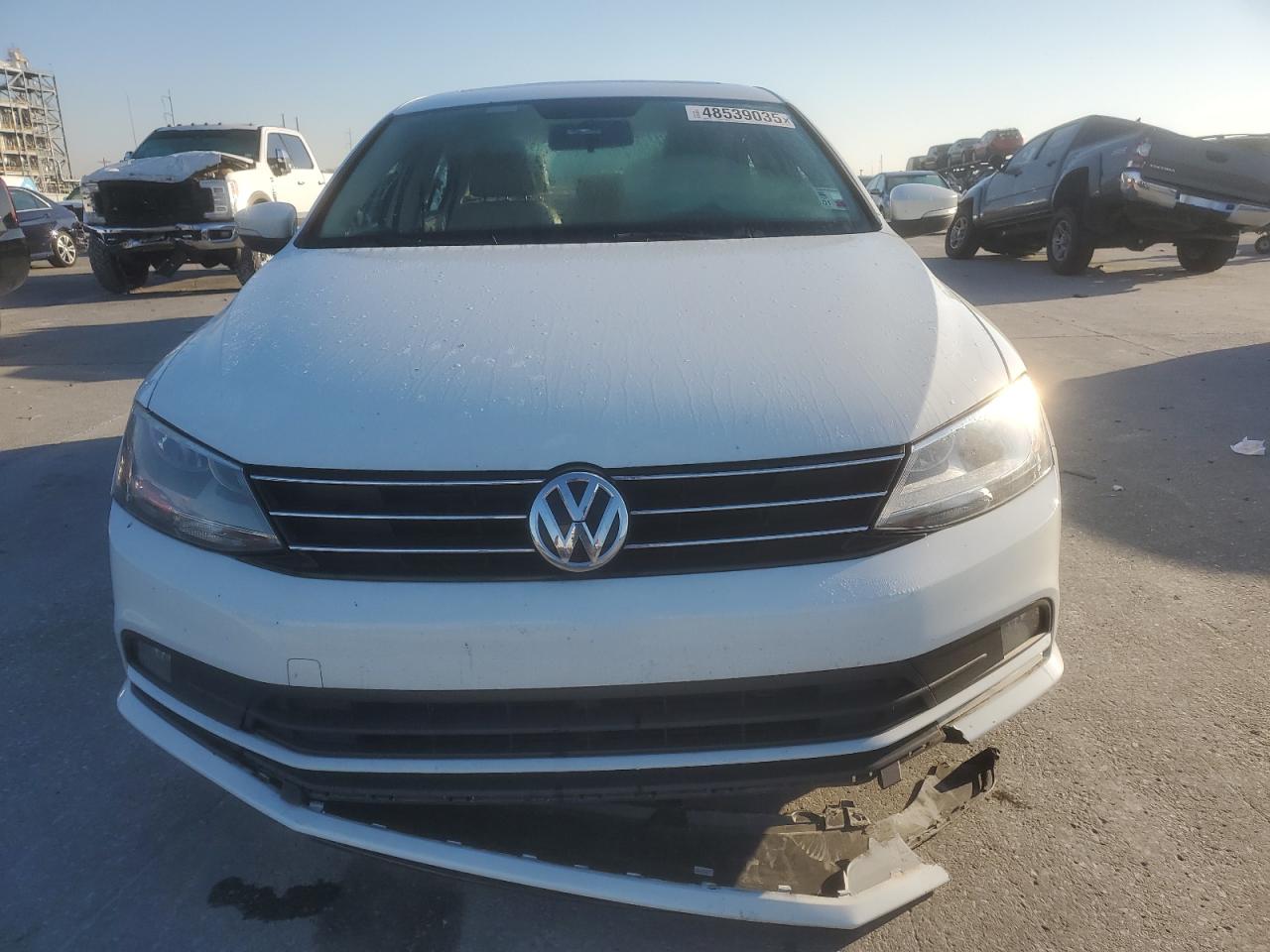 2015 Volkswagen Jetta - Image 5