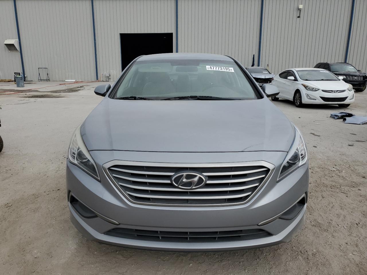 2016 Hyundai Sonata - Image 5