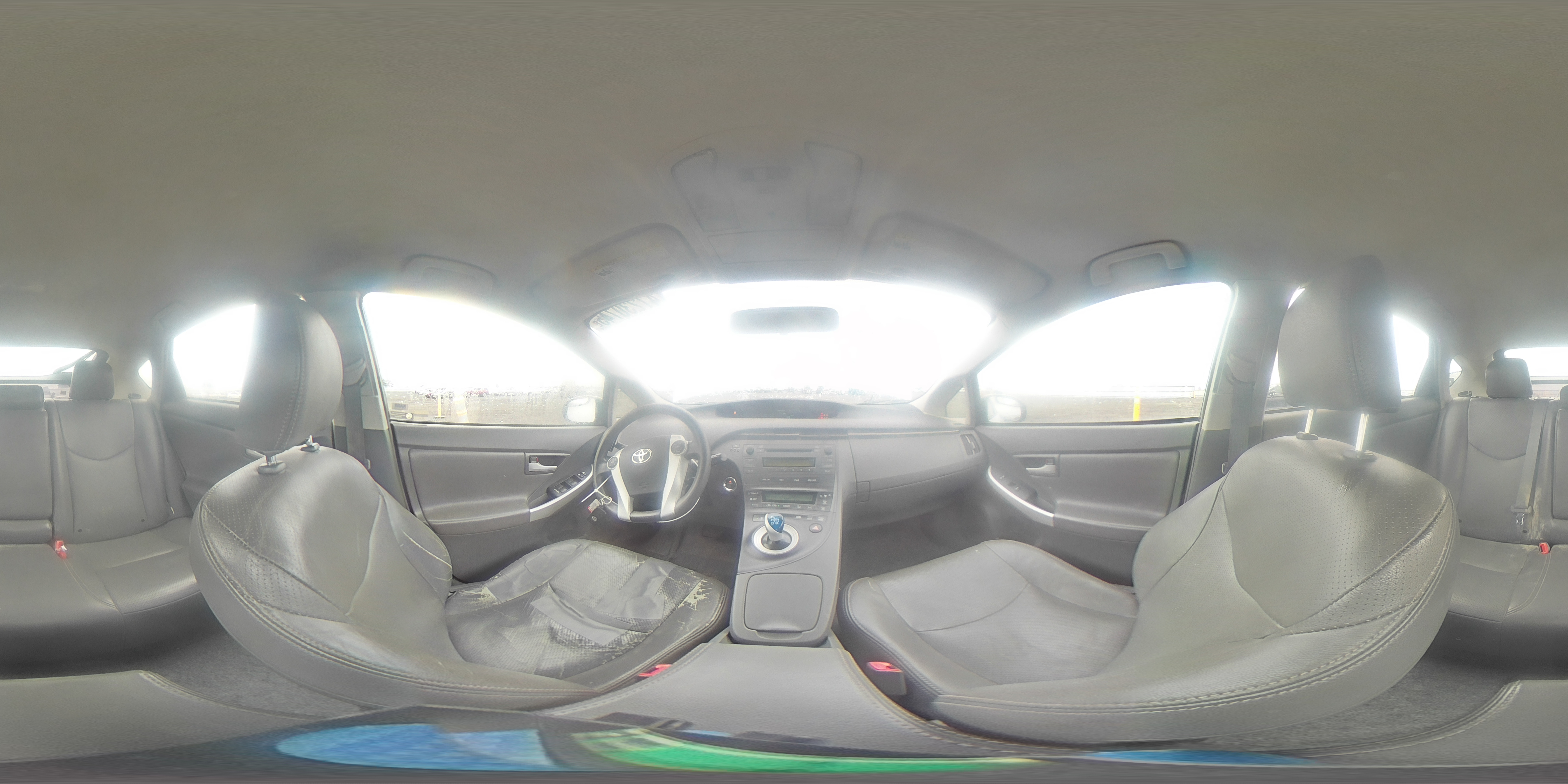 2010 Toyota Prius - Image 12