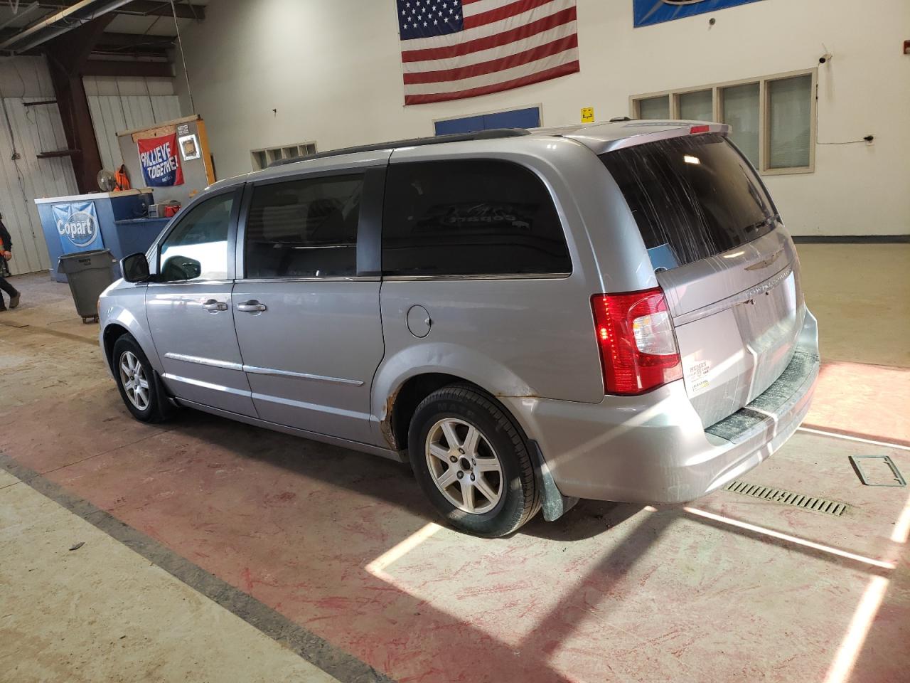 2013 Chrysler Town & Country - Image 2
