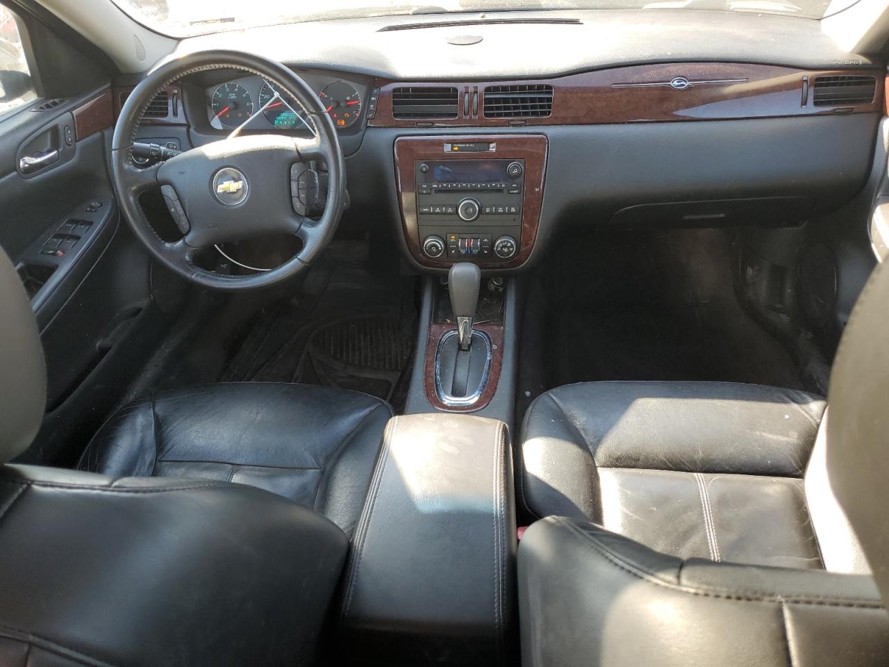 2011 Chevrolet Impala - Image 8