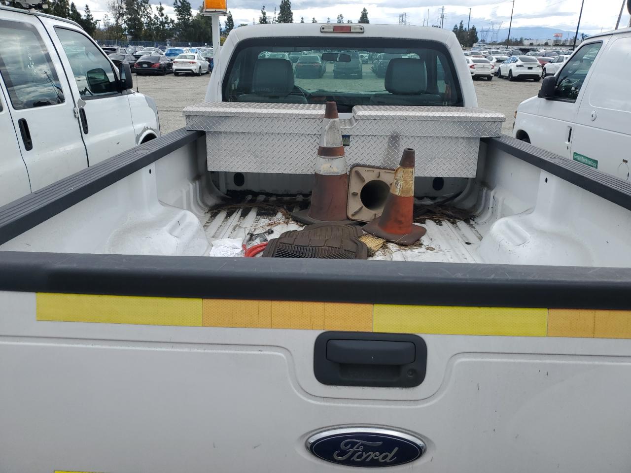 2013 Ford F250 Super Duty VIN: 1FTBF2A67DEB81855 Lot: 48354395