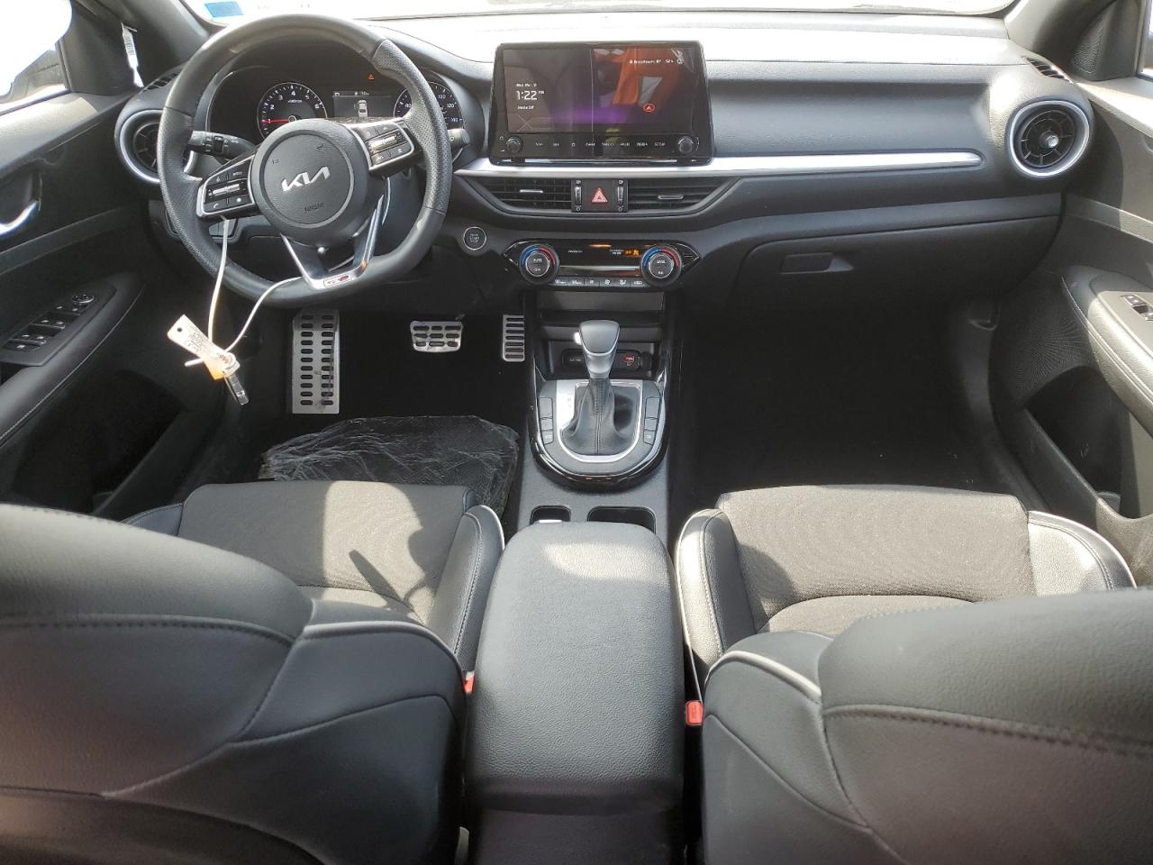 2024 Kia Forte - Image 8